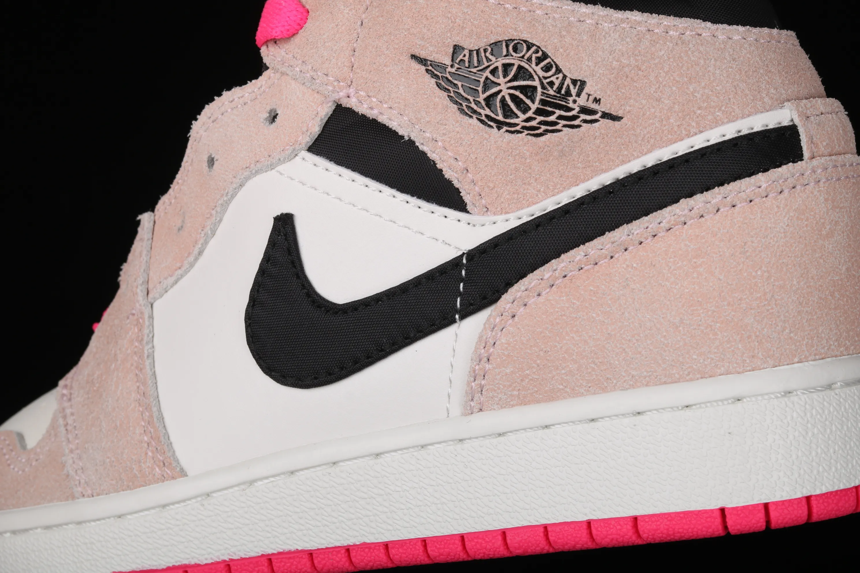 All categories Air Jordan Jordan series basketball shoes Air Jordan 1 Mid Different versions Air Jordan 1 Mid AJ1 Dirty pink suede mid-top toe 852542-801